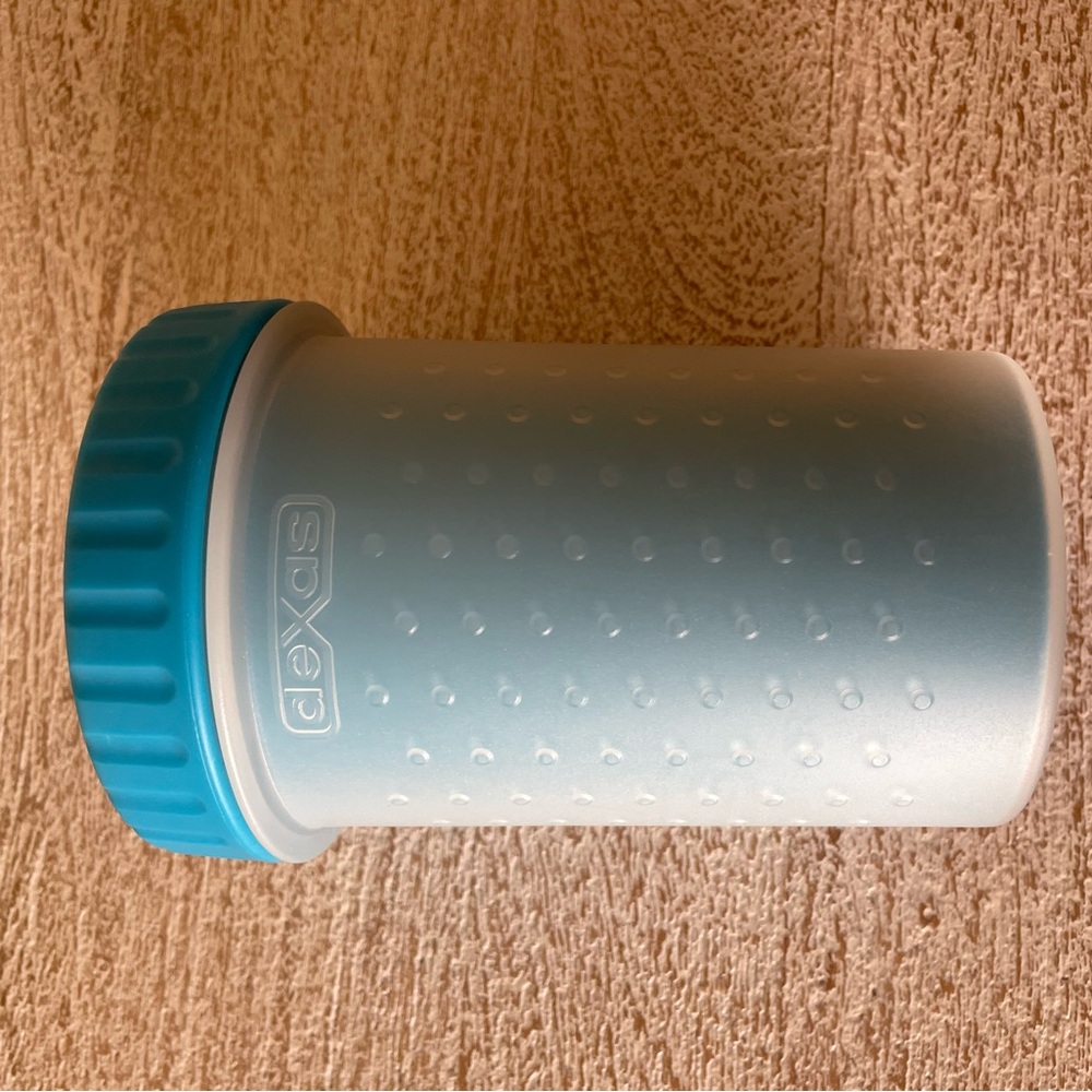MudBuster Pet Paw Cleaner in Blue - Picture 3 of 4